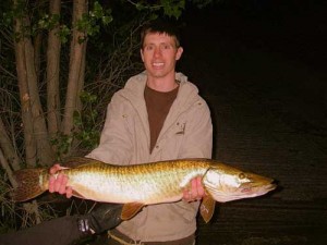 Chris_Electrofishing_Newton